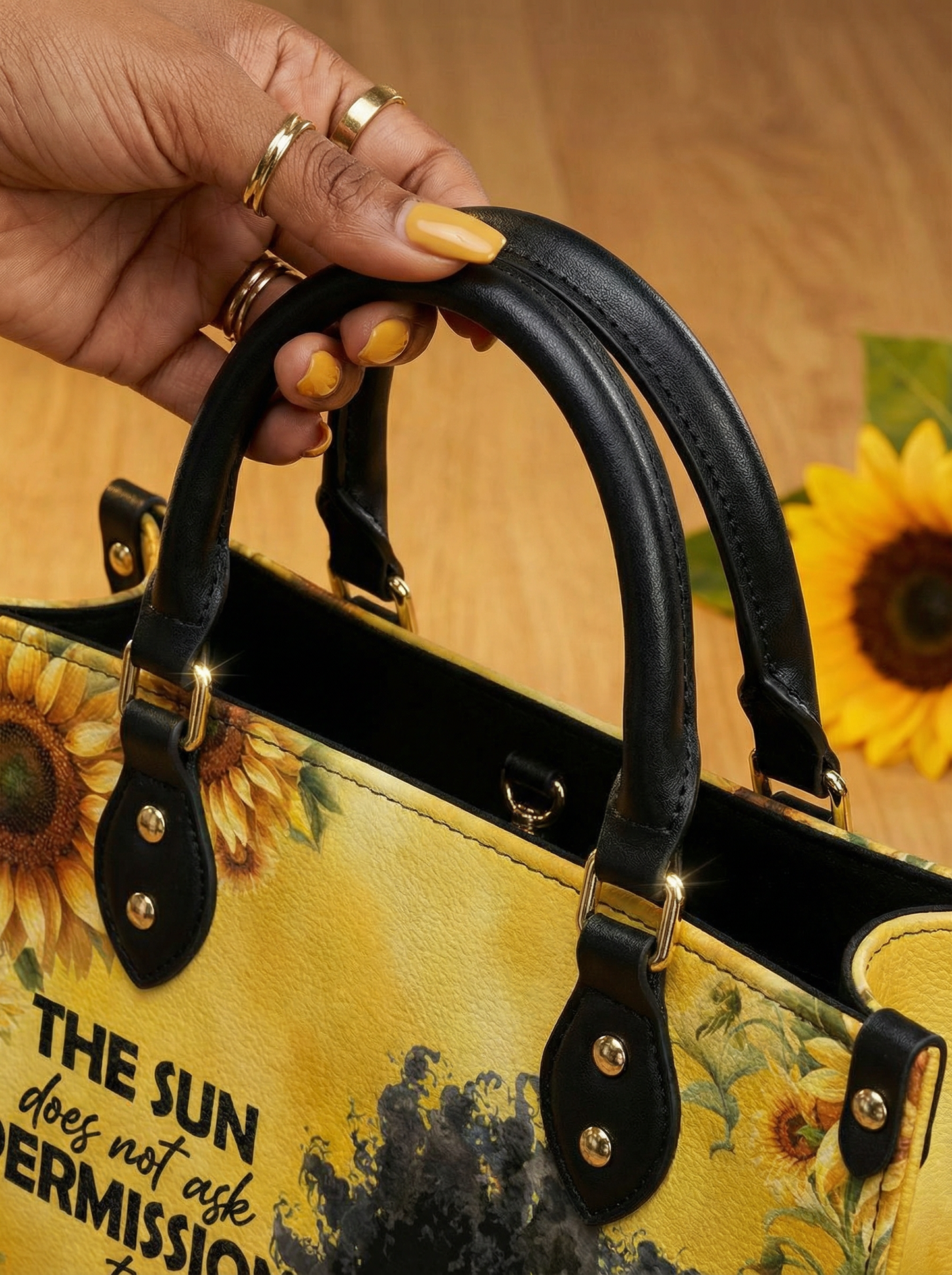 Melaniva Sunlit Crown Leather Handbag Deal (FREE WALLET) - Melaniva